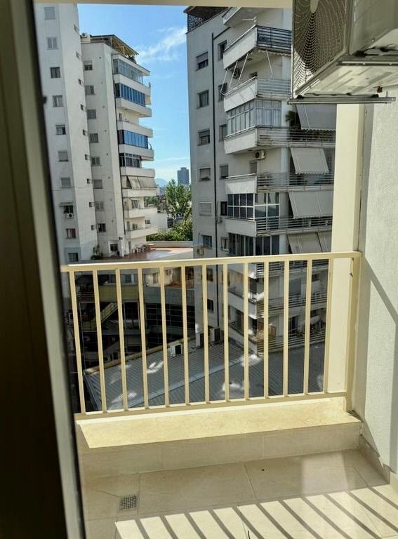 🔑 For Rent: Apartment 1+1 – Zogu i Zi, Tirana