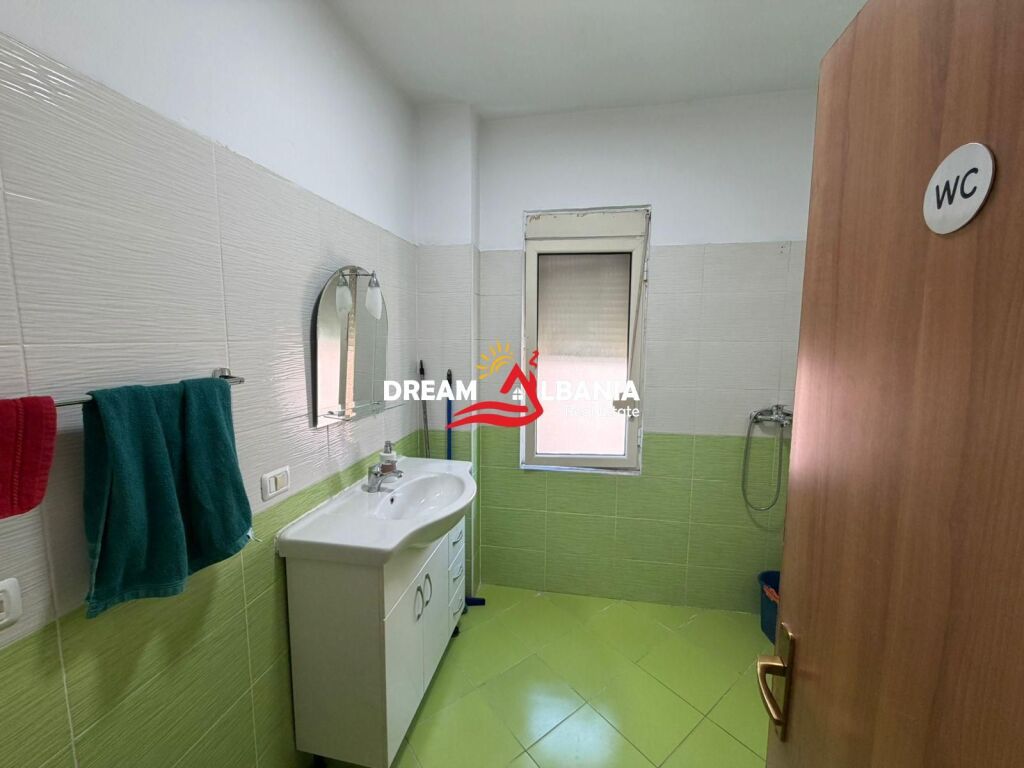 Ufficio arredato in affitto presso il Comune di Parigi, vicino al Kristal Center (ID 42611531)
