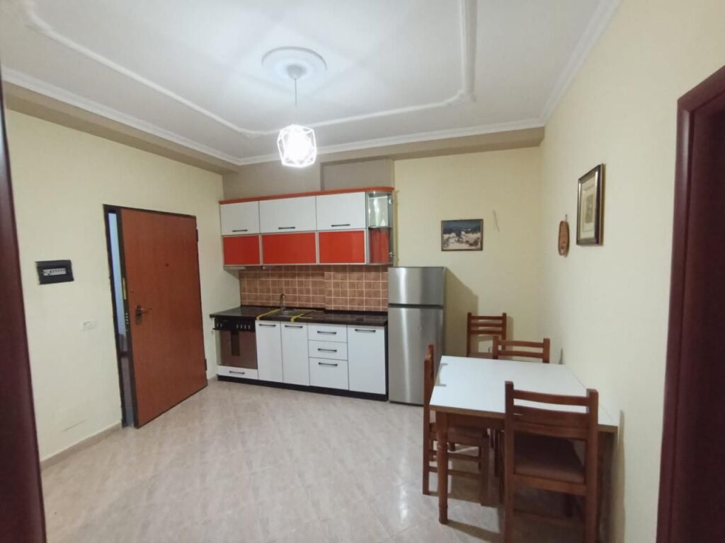 Jepet me qira apartament 2+1