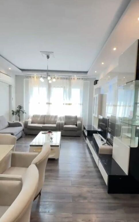 🏡 Shitet Apartament 2+1+2 pranë Kopshtit Zoologjik