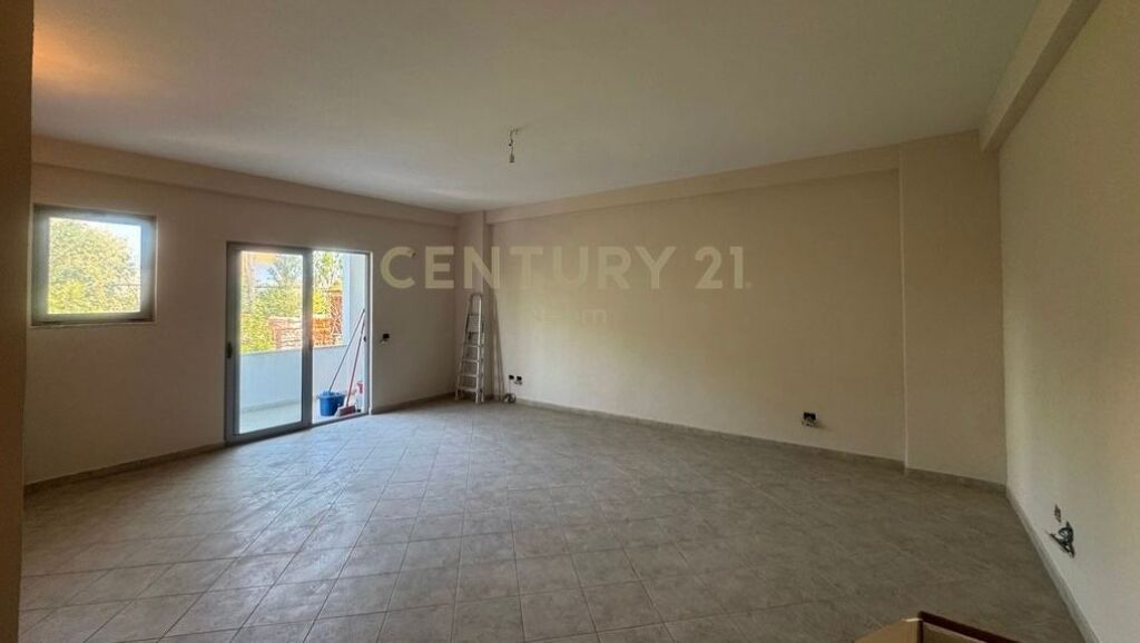 Apartament 2+1 ne shitje , Bulevardi Ri,Astiri