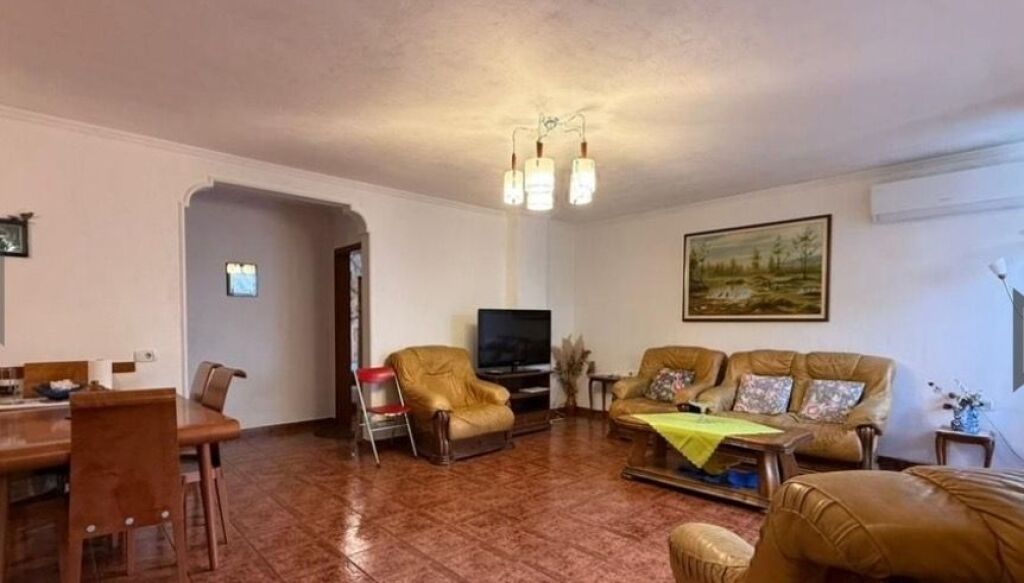 Appartamento in vendita 2+1 da Mine Peza