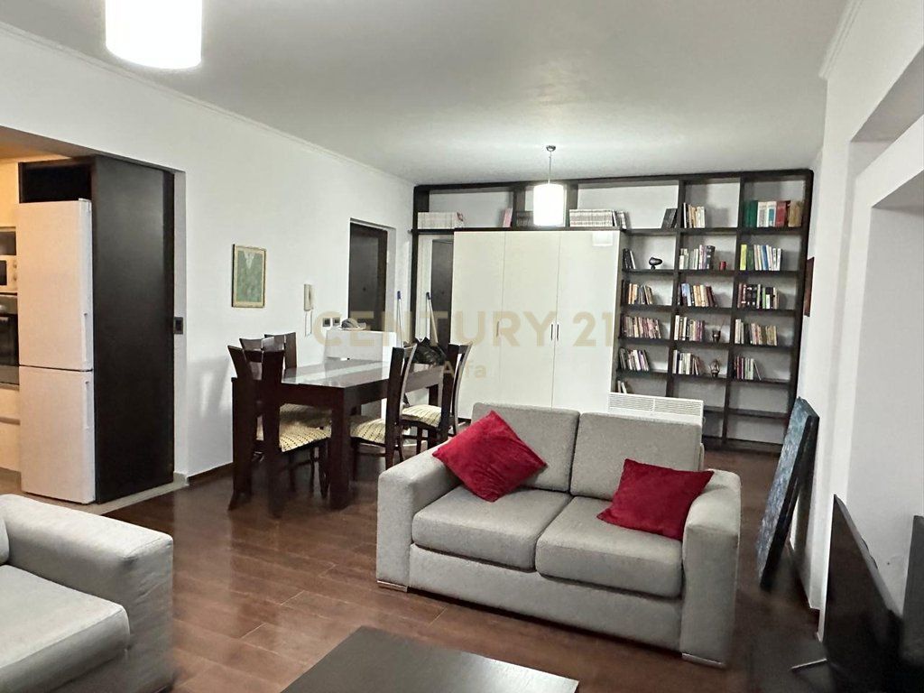 JEPET PER QIRA, APARTAMENT 2+1+2, RRUGA E ELBASANIT