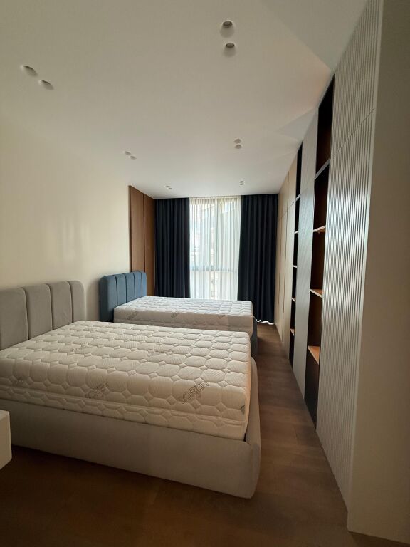 Jepet me qera apartament 2+1 Golden tower