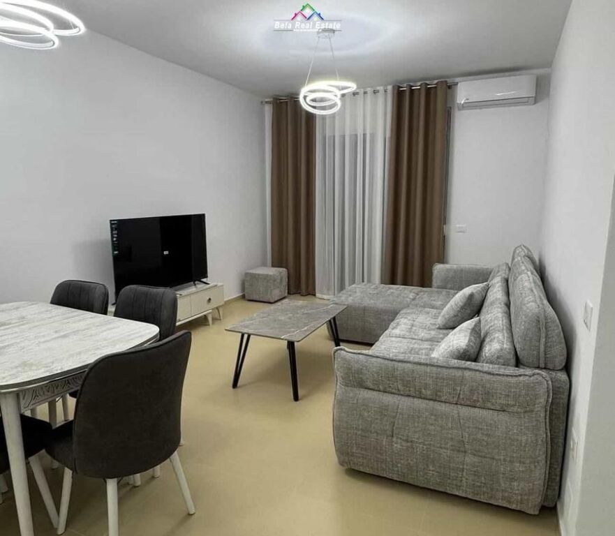 Appartamento In Affitto 2+1 Vicino al Vecchio Parco (ID B2201872) Tirana