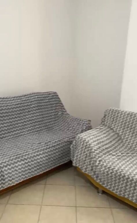 Affittasi 1+1 ASTIR DI FRONTE AL FRATELLO 350 mila lek