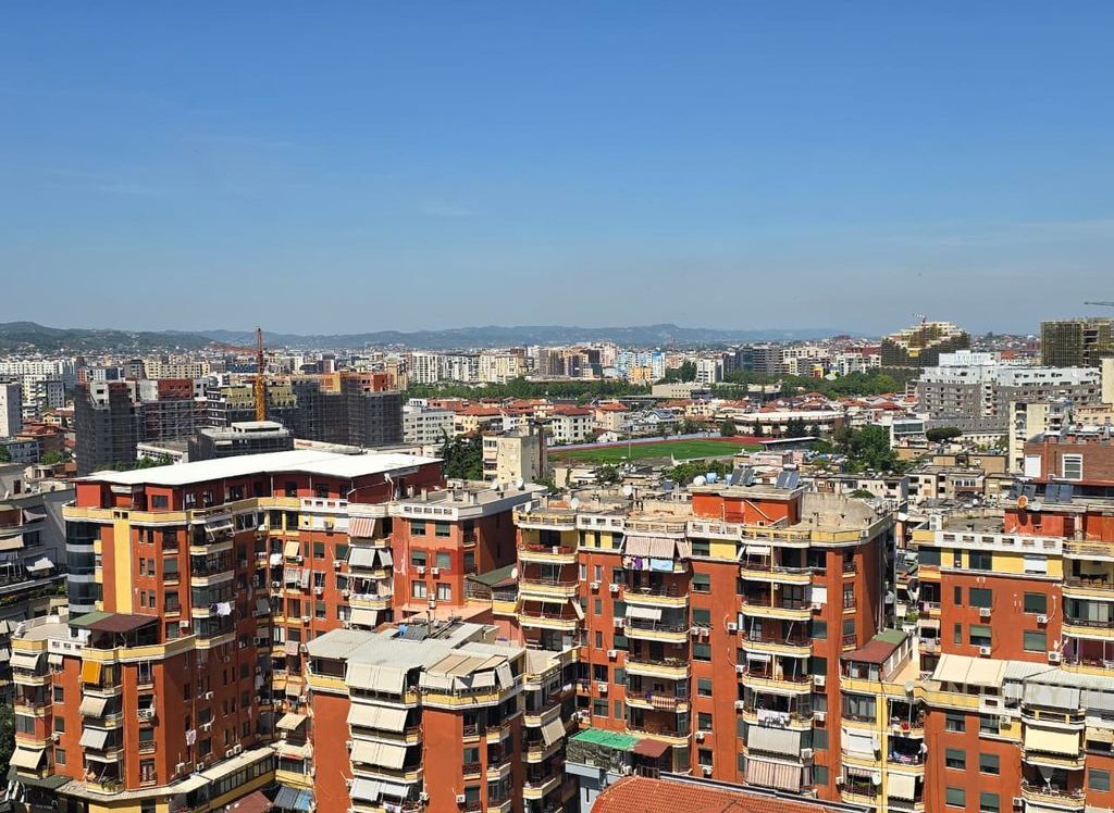 APPARTAMENTO 3+1 CONVERTITO IN 2+1+2 IN VENDITA PRESSO GARDEN BUILDING!