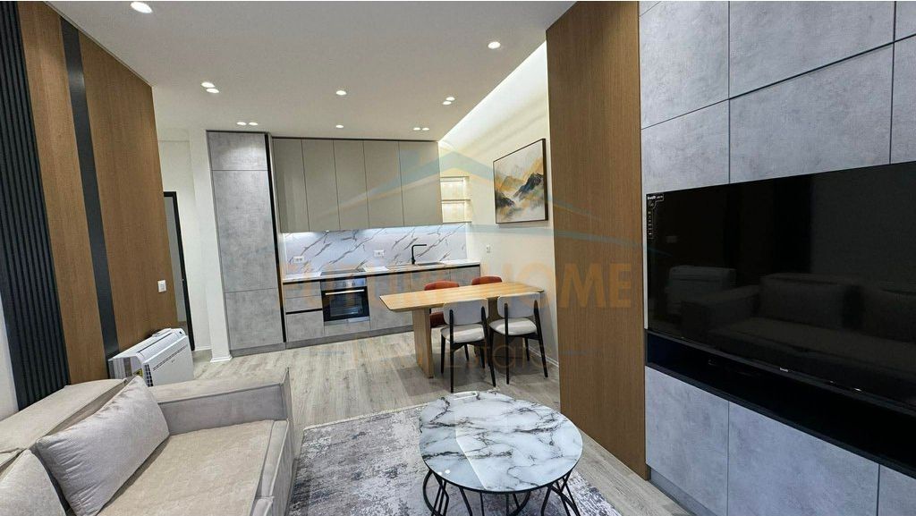 Qera, Apartament 1+1 + Post Parkimi, Kompleksi Aura, Rruga Dritan Hoxha