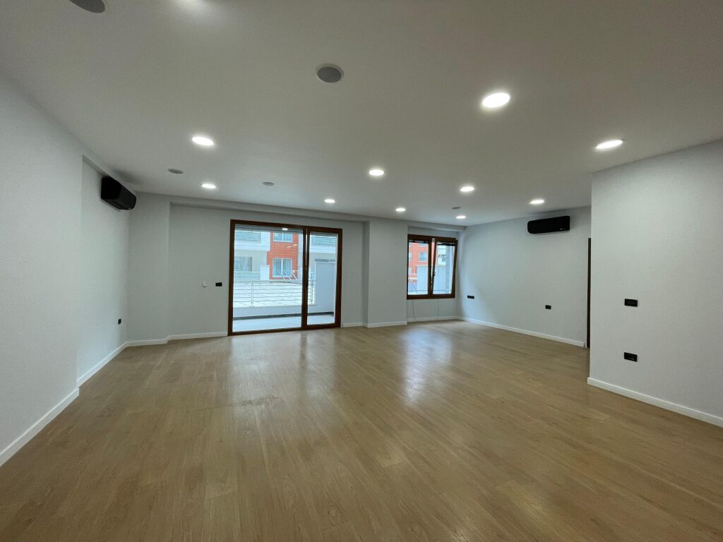 Office Space for Rent at Hilton Garden Inn, Delijorgj