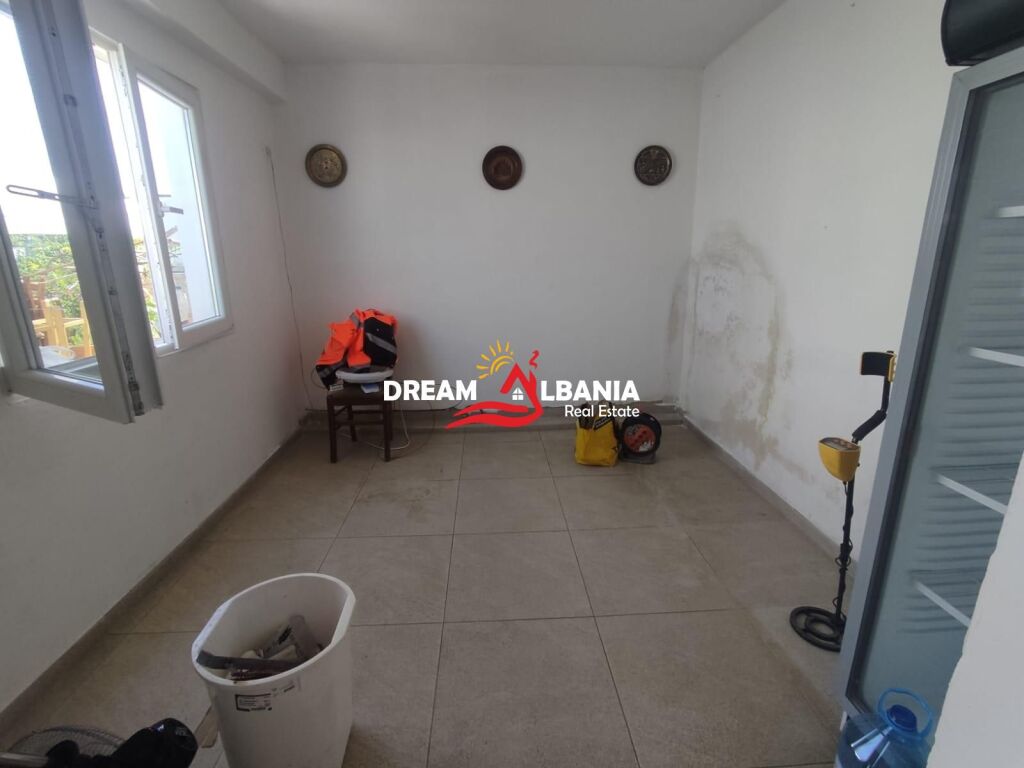 Villa su due piani in vendita vicino al Lago Secco, Tirana (ID 4151220)