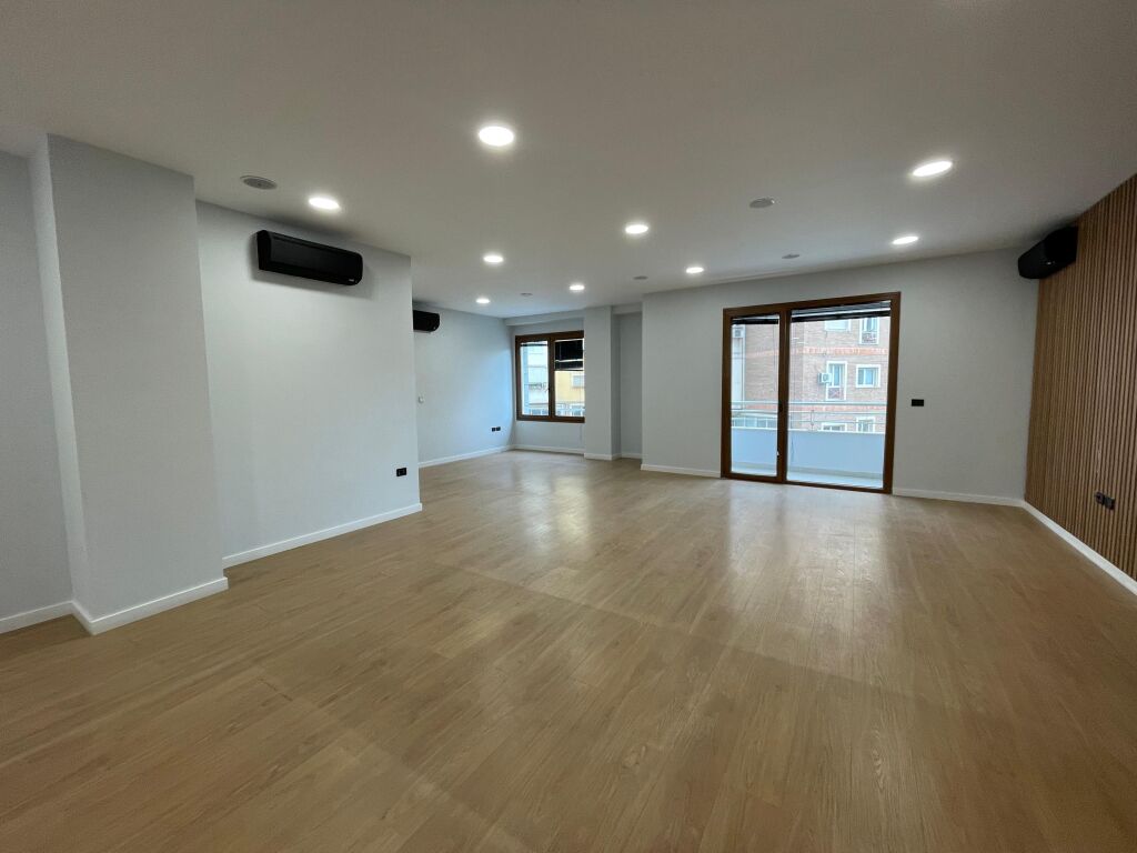 Office Space for Rent at Hilton Garden Inn, Delijorgj