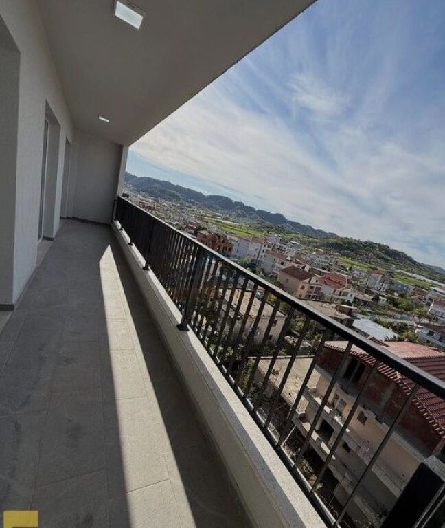 Shitet, Apartament 2+1+2+Post Parkim, Kombinat