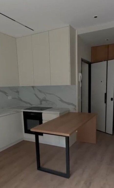 SHES APARTAMENT 1+1 ME VERANDE NE REZIDENCEN AURA-LAPRAKE!