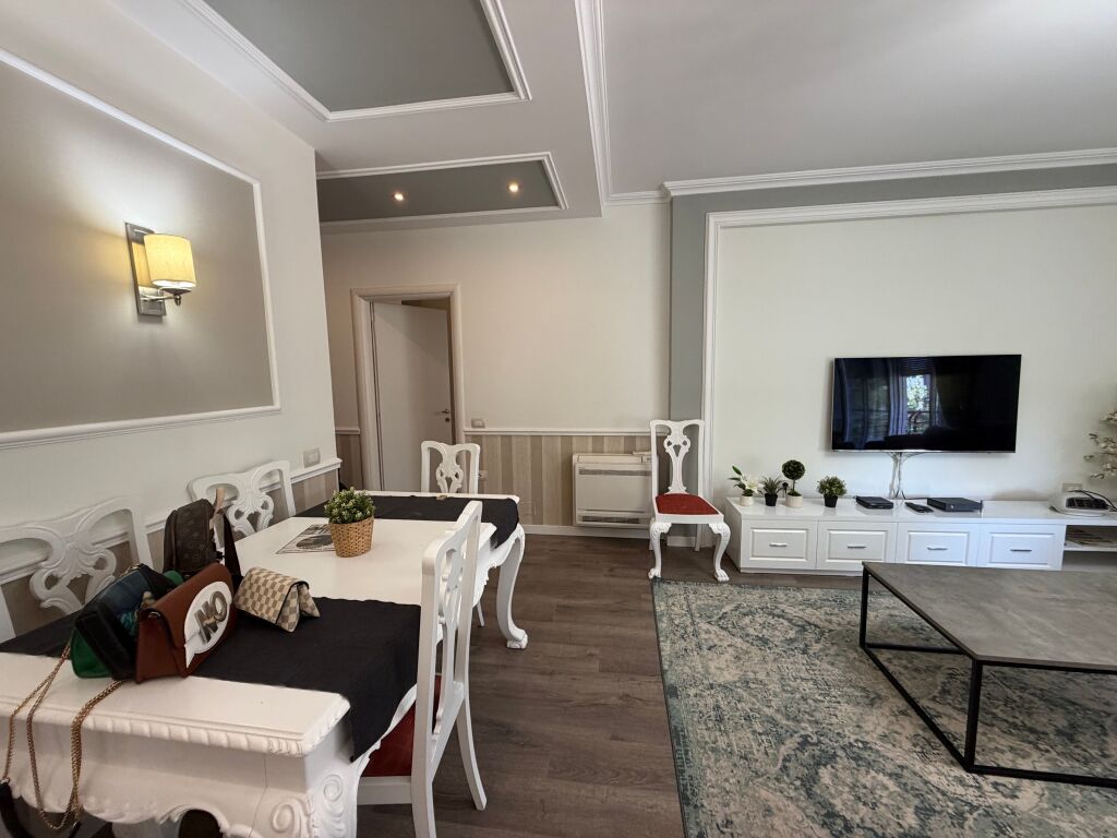 Apartment 2+1+2 + wardrobe for rent, on the 3rd floor, in the FZ Complex near the Dry Lake.  The apartment is furnished in a contemporary style and offers comfortable living conditions.  💰 Price: 1000€/month 🚗 Parking available for an extra fee  For more information or a visit, contact privately.