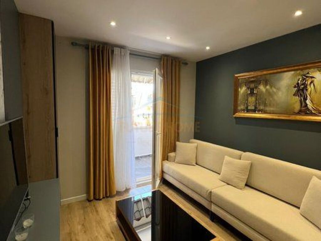 Rent, Apartment 1+1, Bllok, Tirana.