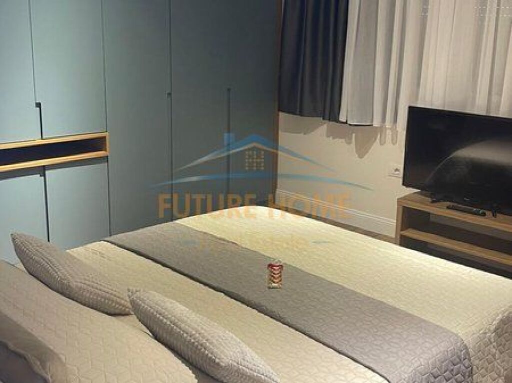 Qira, Vile, Farke e Vogel, Tirane