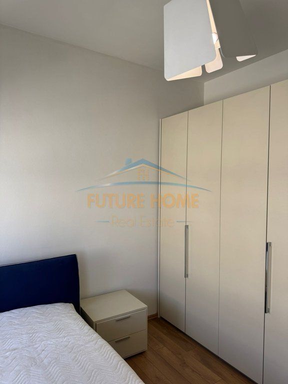 Qera, Vilë, White House Residence, TEG