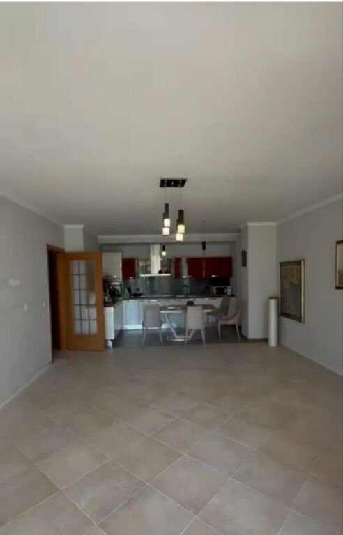 Ufficio in Affitto a Bllok – Tribeka