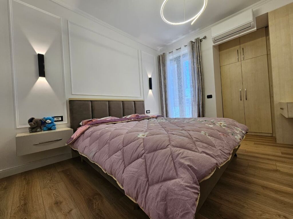 Apartament 1+1 prane Sheshit Skenderbej!