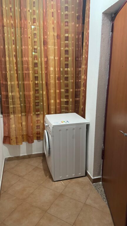 🏠 Jepët Apartament 1+1 me Qera mbi Fushën e Ali Demit, Tiranë