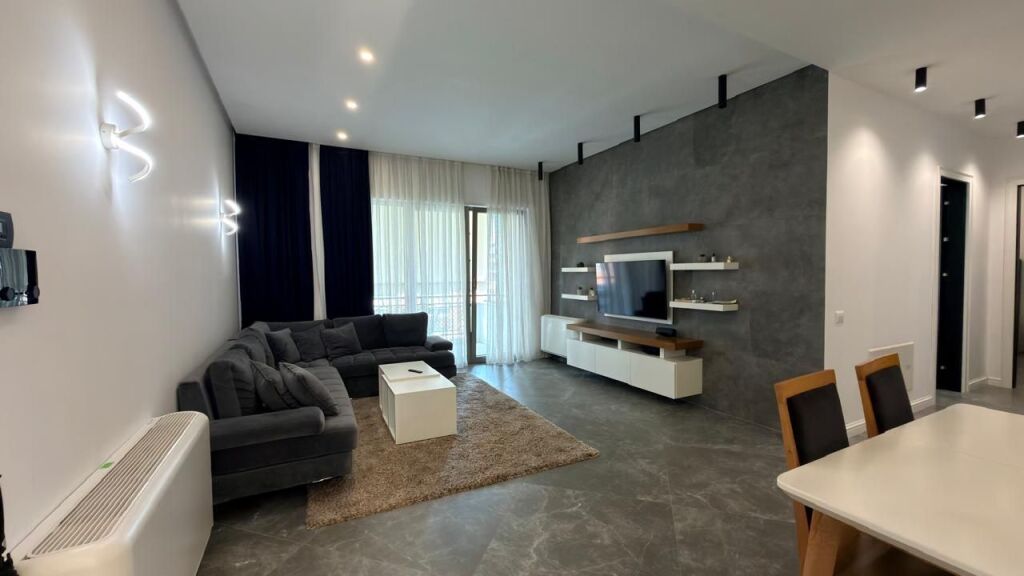 Apartament 2+1+2 me parkim per qira te Kompleksi Delijorgji