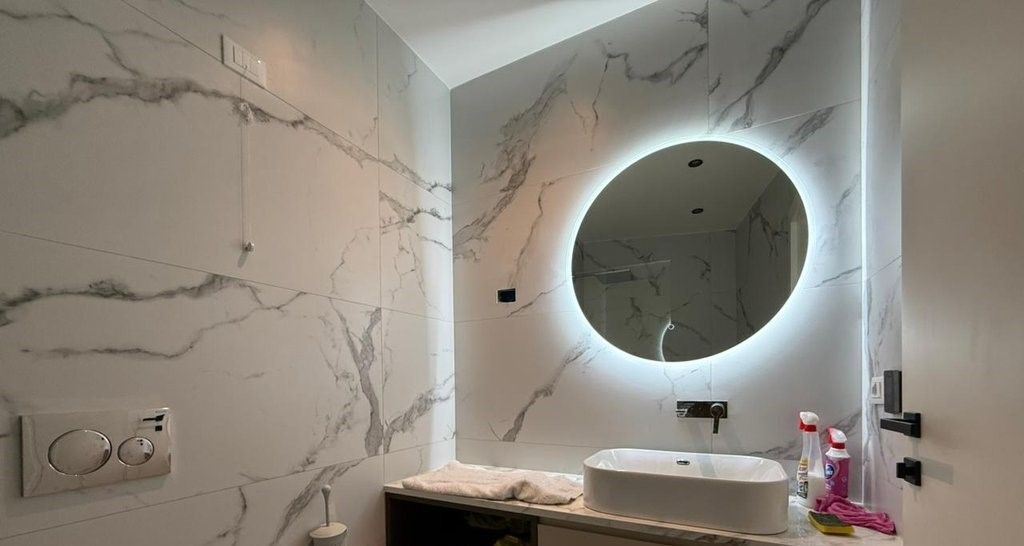 JAPIM ME QIRA APARTAMENT LUKSOZ+POST PARKIMI TEK REZIDENCA LAKE VIEW!