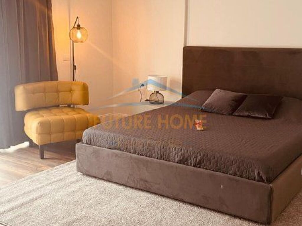 Qira, Vile, Farke e Vogel, Tirane