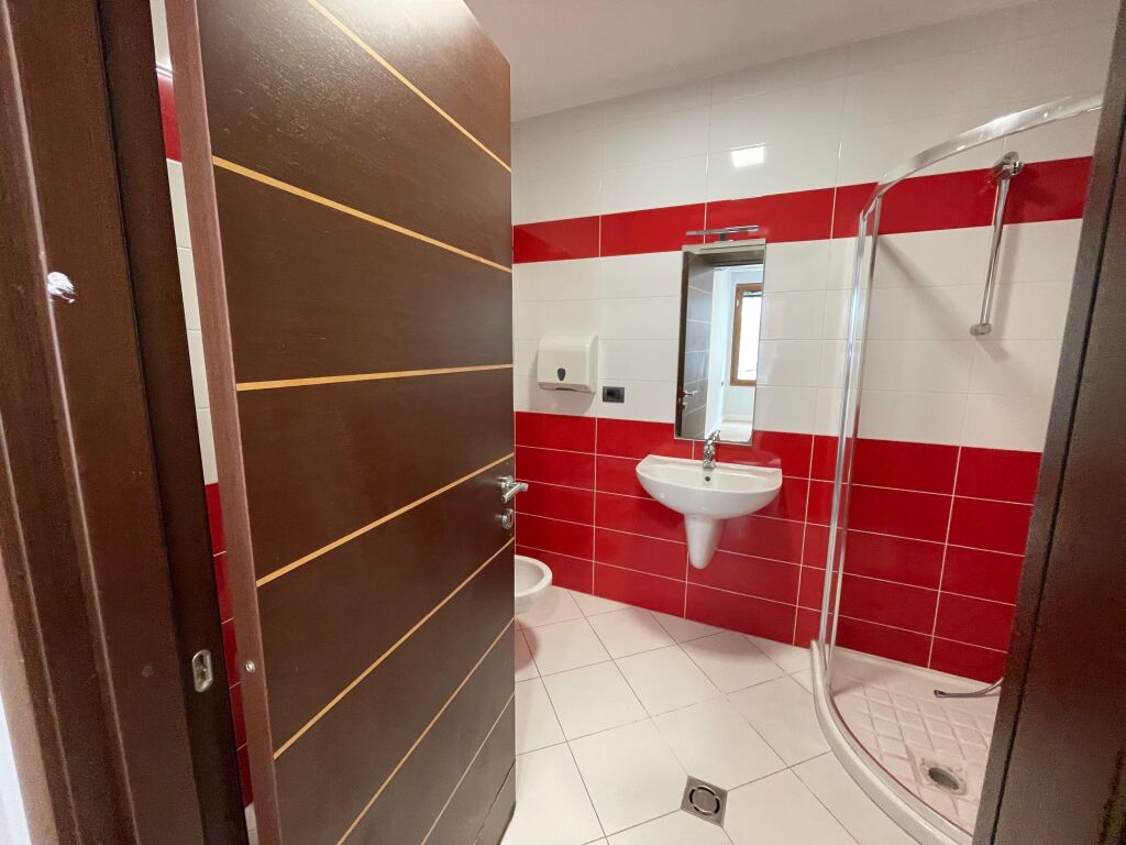 Office Space for Rent at Hilton Garden Inn, Delijorgj