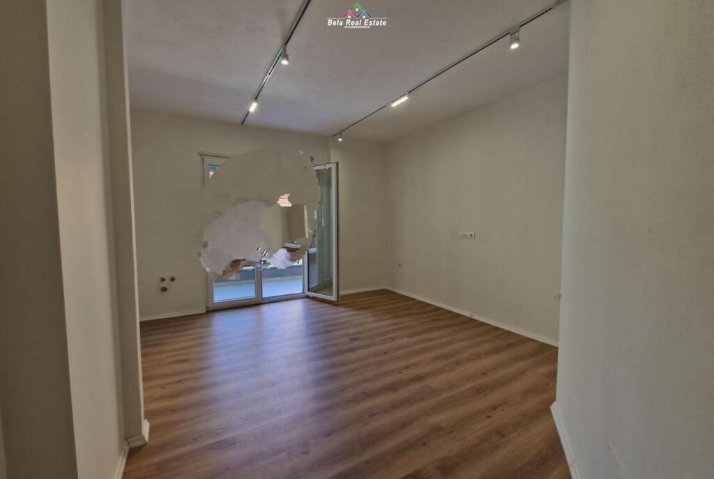 Zyre Me Qera 3+1+2 Tek Pazari i Ri ( ID BZ2929) Tirane