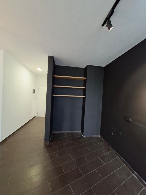 🏠 Commercial Space for Rent 75m² (📍Rr. Kosovarëve / Hotel Dinasty)🔥 Prime location || Ready for your business ✨️ 850€ Net / Month 💶