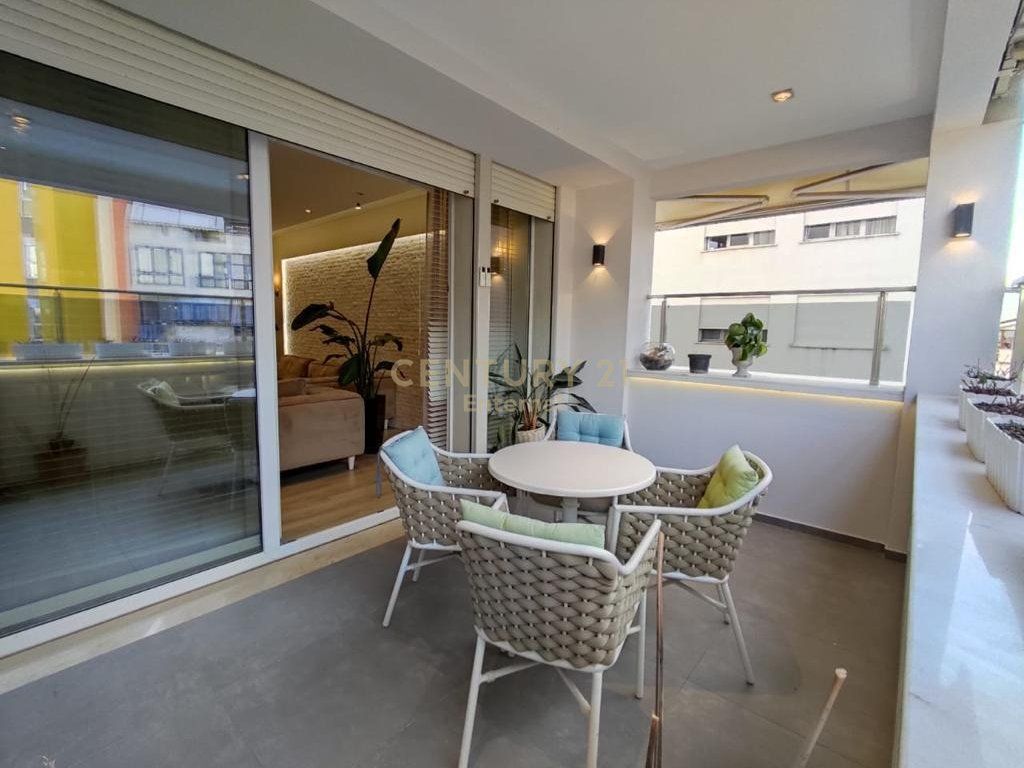 APARTAMENT 3+1+2 PER QIRA TE NOBIS