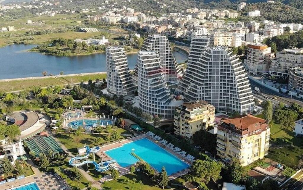 VENDIAMO APPARTAMENTO 2+1+2 e Posto Auto LAKE VIEW ID: 530491002-211