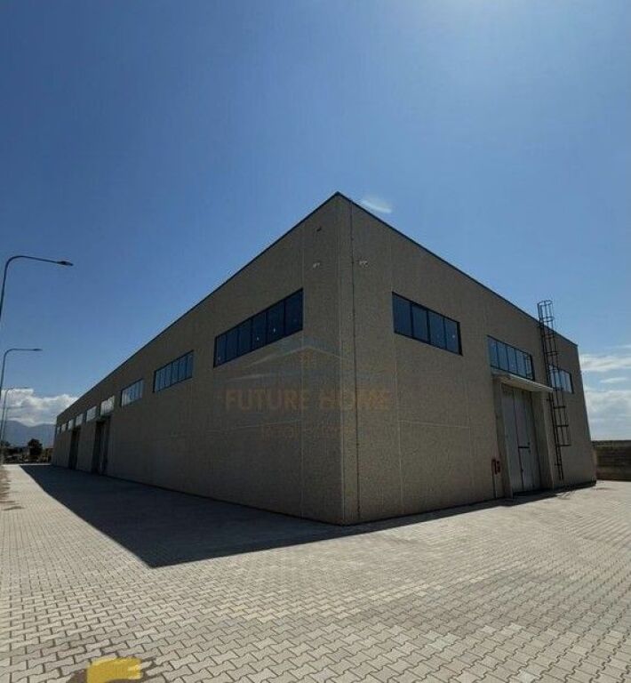 Shitet, Kapanon, Autostrada Vorë–Rinas.