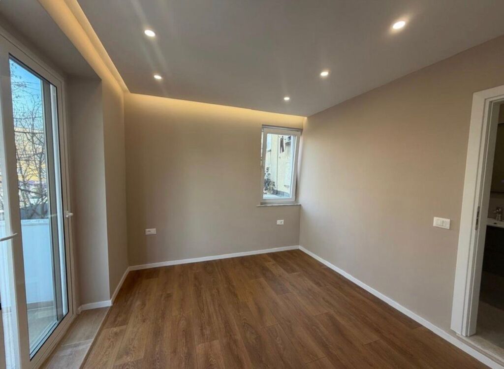 🏢 Business premises for rent on 📍 Mine Peza Street, Tirana💶 Price: 430€/month