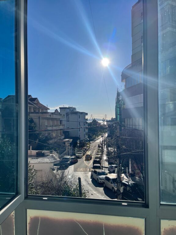 🏢 AMBIENT ME QERA PRANE ALBANIAN COLLEGE