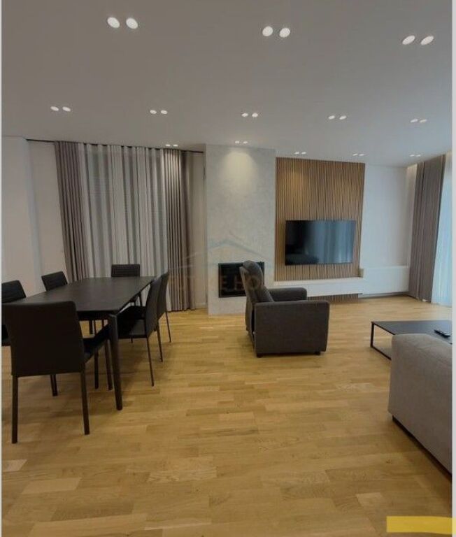 Qera, Vilë 3-kateshe, TEG