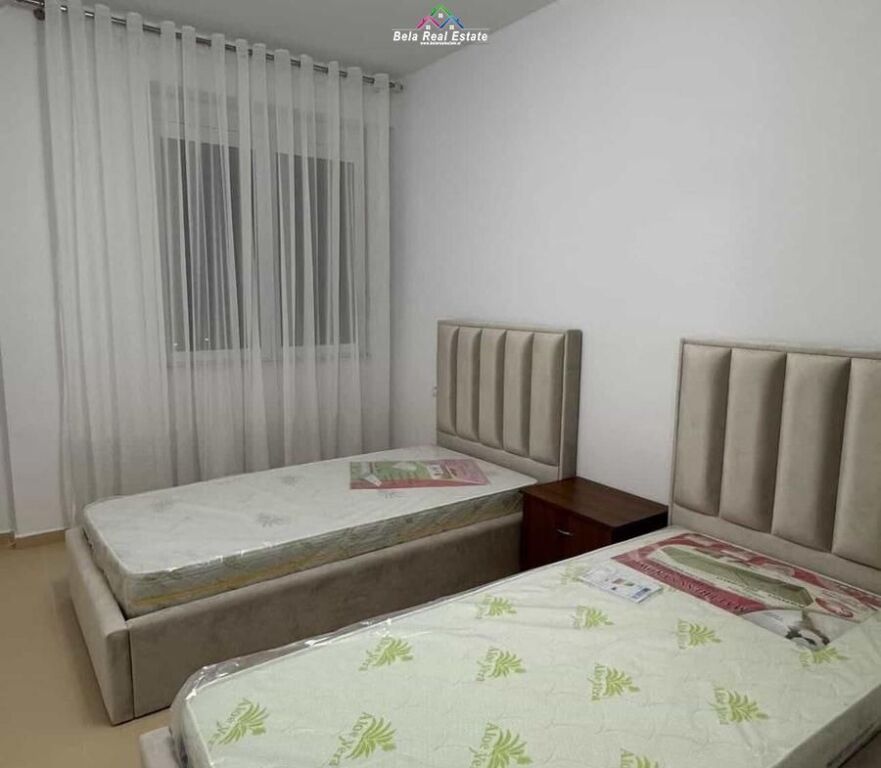 Appartamento In Affitto 2+1 Vicino al Vecchio Parco (ID B2201872) Tirana