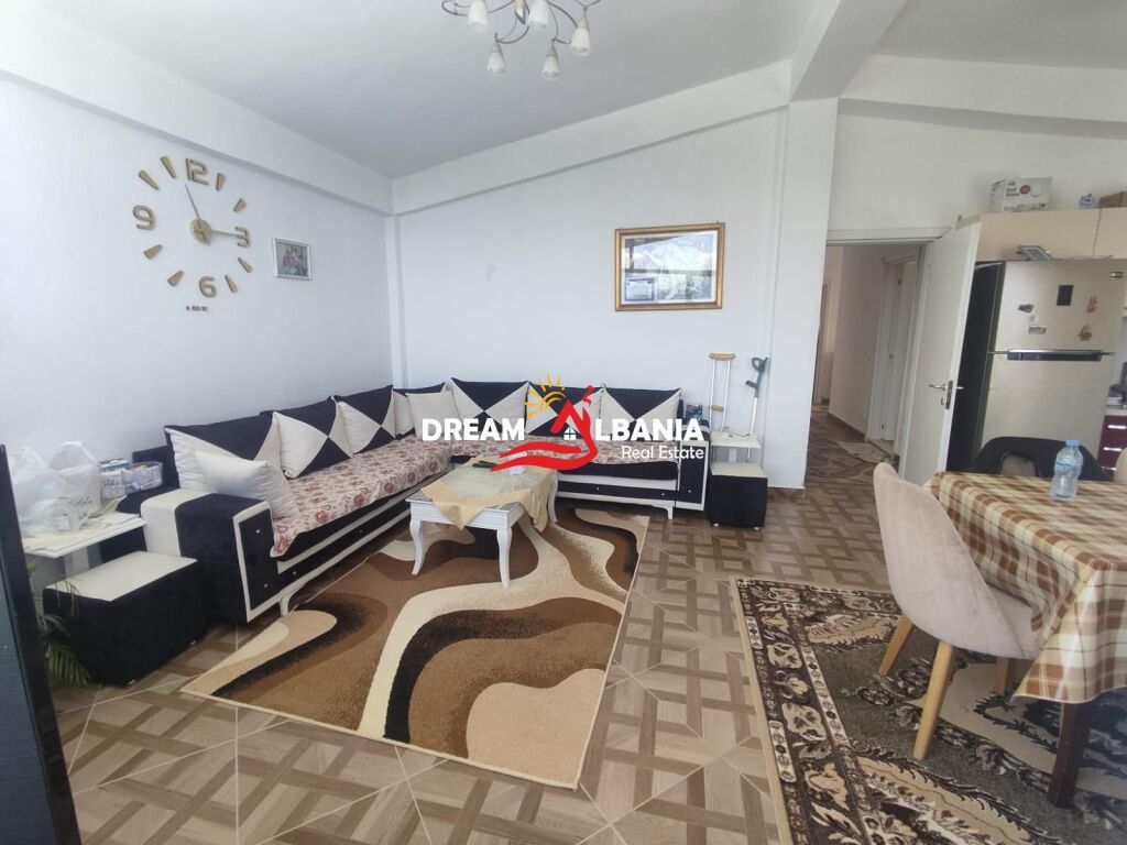 Villa su due piani in vendita vicino al Lago Secco, Tirana (ID 4151220)