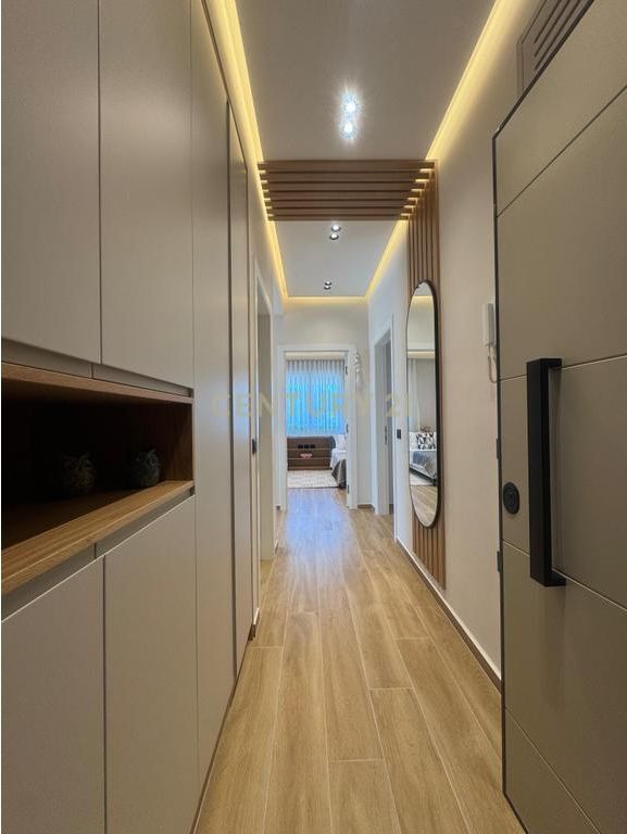 QIRA APARTAMENT MODERN 2+1+2 ME 1 POST PARKIMI, GOLDEN PARK!!