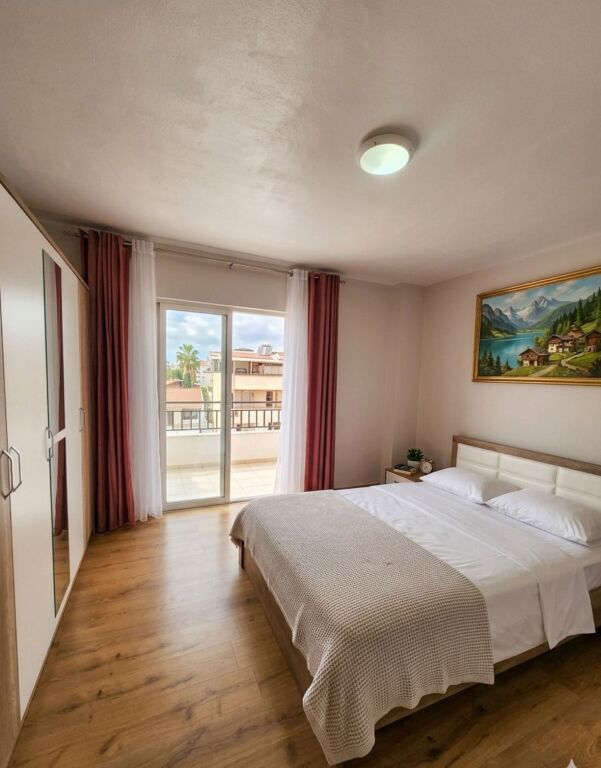 Apartament 2+1 me qira te Xhamlliku