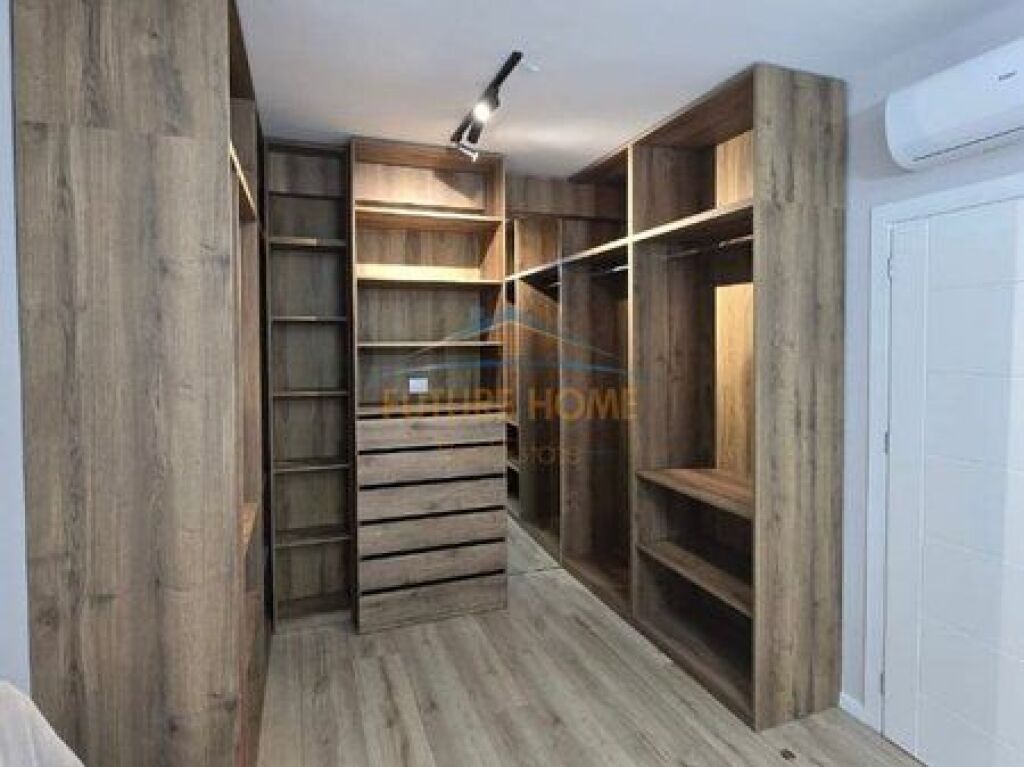 For sale, apartment 2+1+2, Porcelan, Tirana.