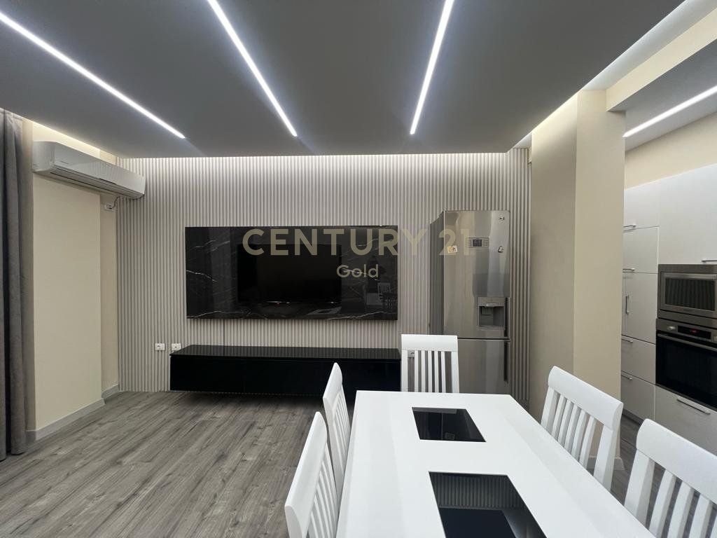 JAPIM ME QIRA APARTAMENT 3+1+2 NE DON BOSKO!!