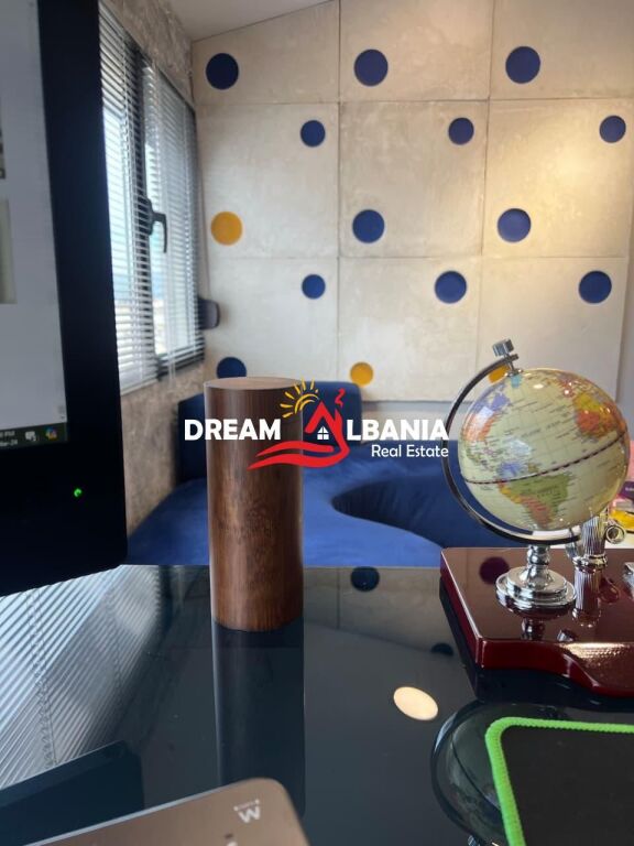 Ufficio in Affitto presso l'ex Mercato Elettrico (ID 42611530)