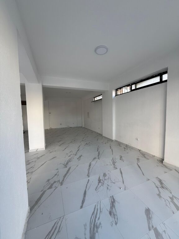 Jepet Ambjent Biznesi me Qera