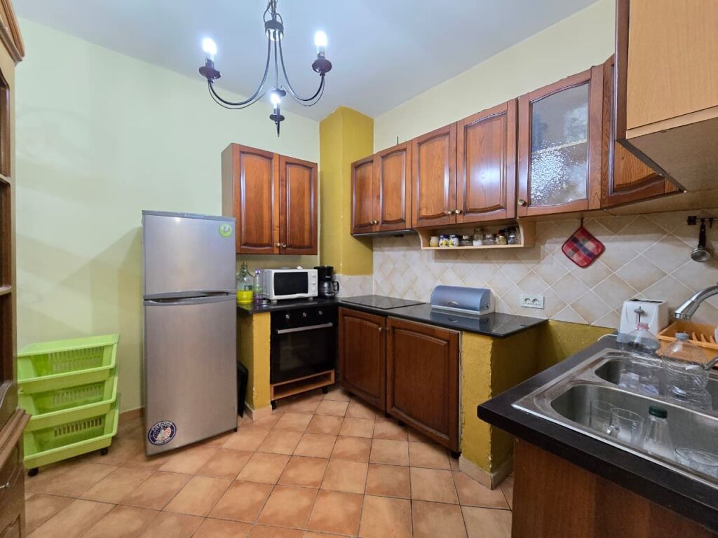 APARTAMENT 2+1 PER QERA TE KOMUNA PARISIT