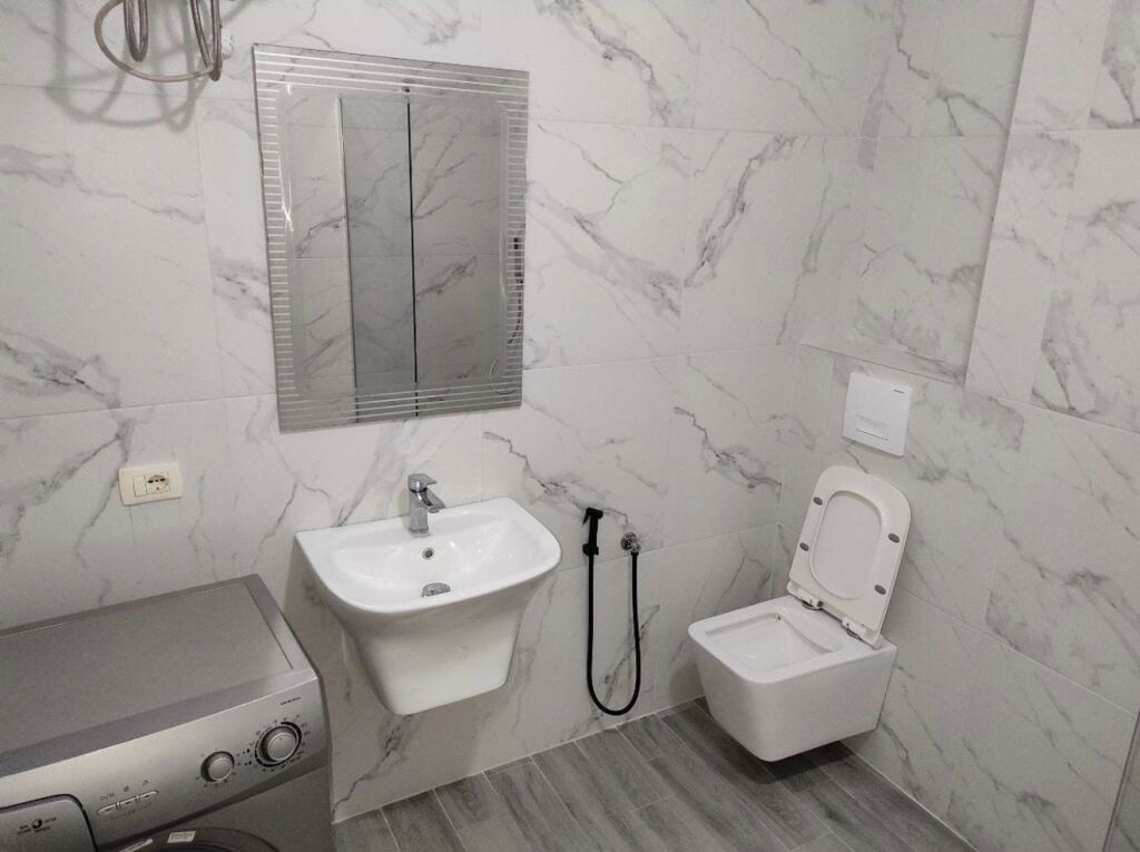 3+1,me parkim,te rruga peti liq i thate,800 euro