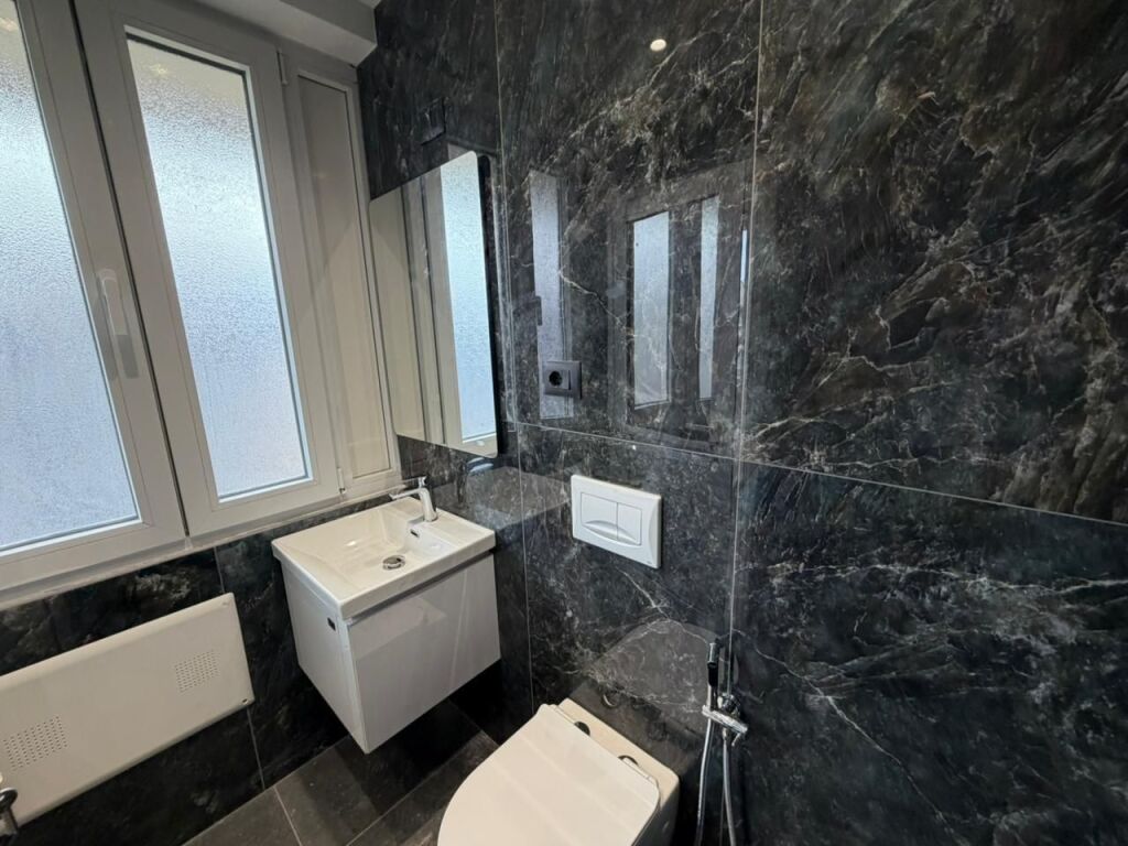 Apartament 2+1+2 me Qira ne Sauk