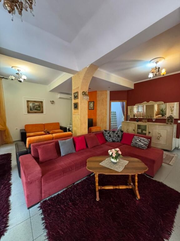 Shitet apartament 3+1, Selite, 169 mln leke