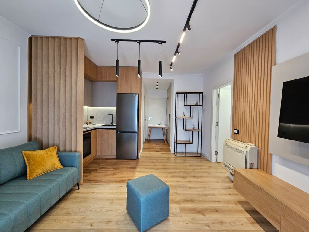 Apartament 1+1 prane Sheshit Skenderbej!