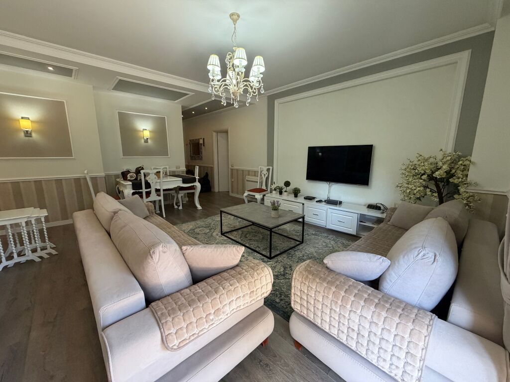 Apartment 2+1+2 + wardrobe for rent, on the 3rd floor, in the FZ Complex near the Dry Lake.  The apartment is furnished in a contemporary style and offers comfortable living conditions.  💰 Price: 1000€/month 🚗 Parking available for an extra fee  For more information or a visit, contact privately.